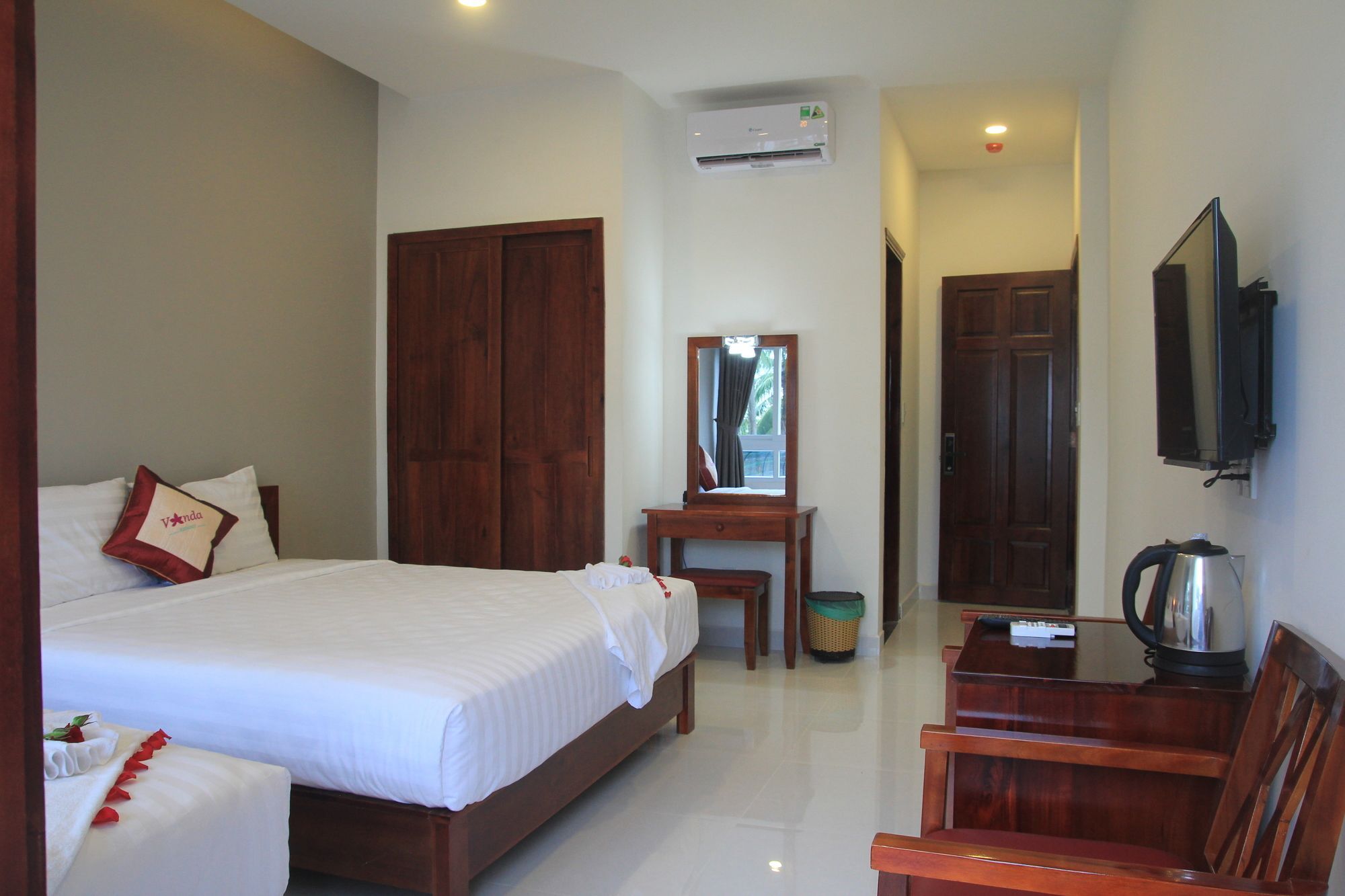 Vanda Hotel Phu Quoc Exterior foto